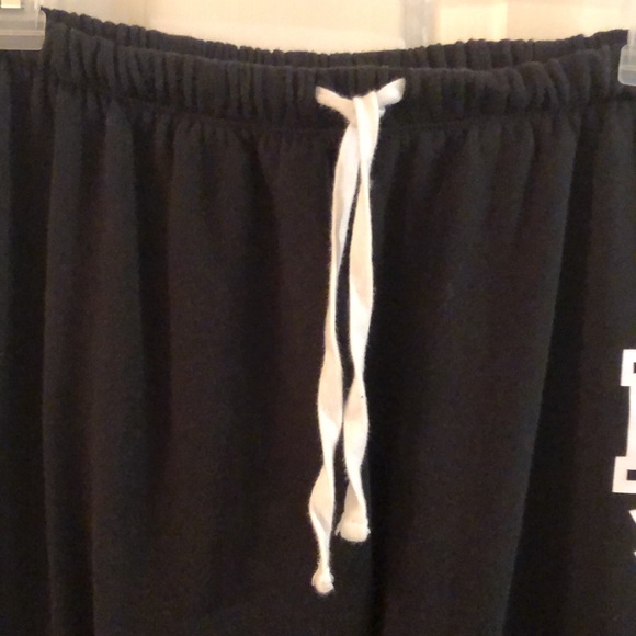 Victoria Secret PINK Sweatpants - Picture 2 of 7